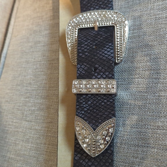 Rhinestone Buckle Snakeskin Print Genuine Leather Belt L/XL 40" Black - Picture 12 of 14